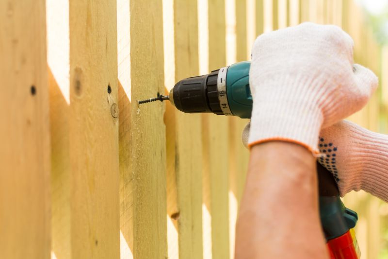 Board Fence Installation in Pearland, TX