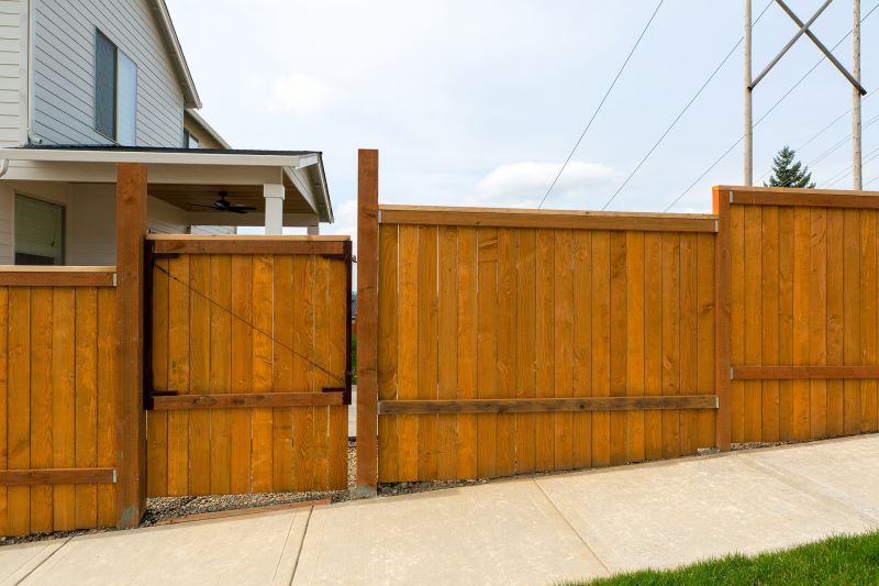 Cedar Fence Replacement in South Houston, TX