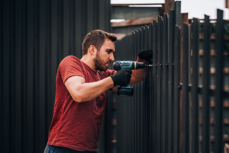 Metal Fence Construction in Kansas City, MO