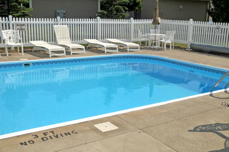 Pvc Pool Fence Installation in Pearland, TX